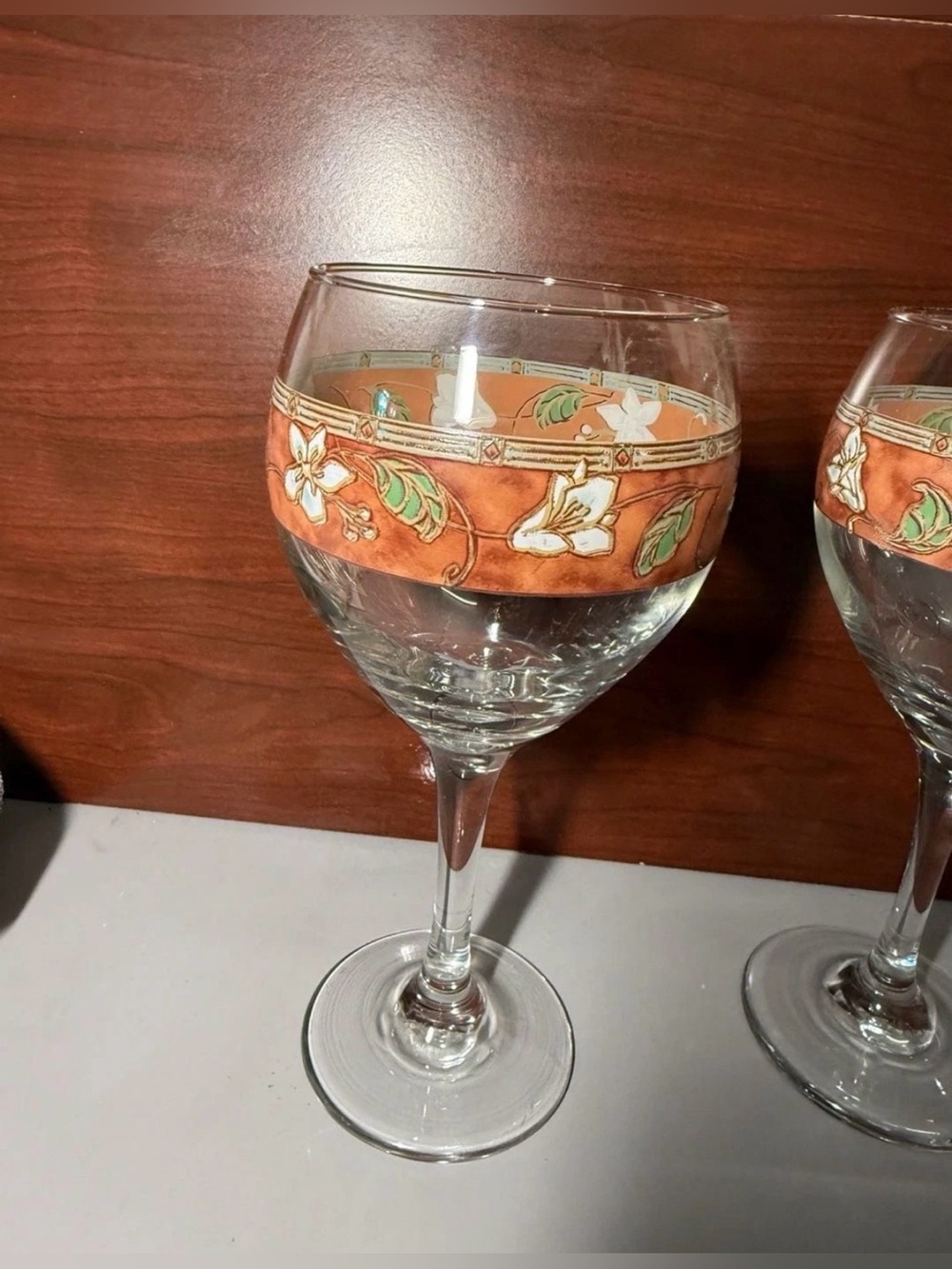 Set of 4 Floral Stemmed Wine Glasses Orange Green White - Picture 3 of 11